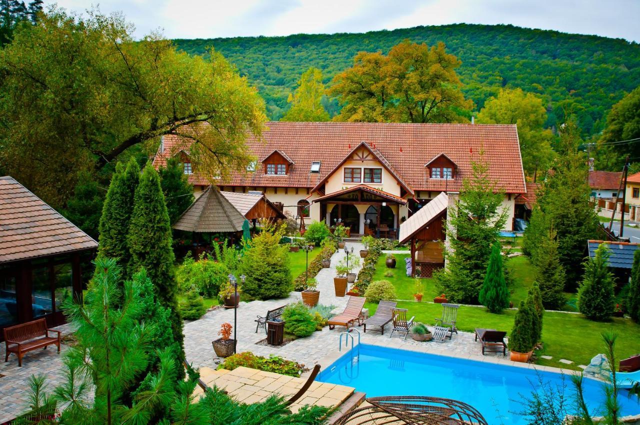 Aranygombos Fogado Otel Telkibánya Dış mekan fotoğraf
